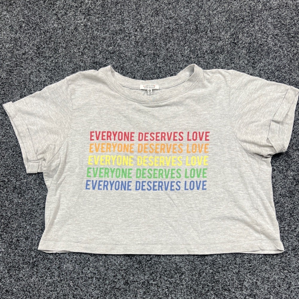 Pride Messy Bun Just Chillin Everyone Deserves Love Rainbow Crop Top Tee Medium